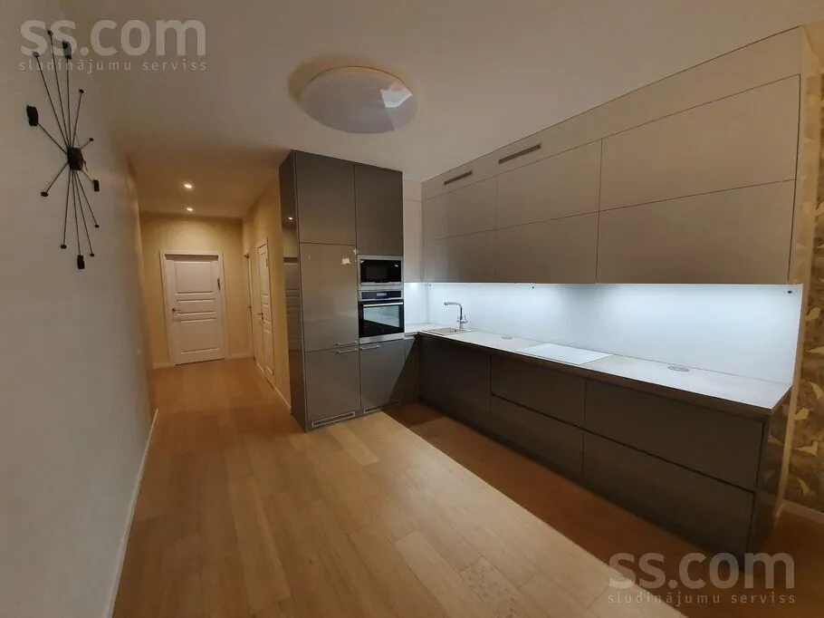 Köök - Modern Apartment with Central Location in Riga