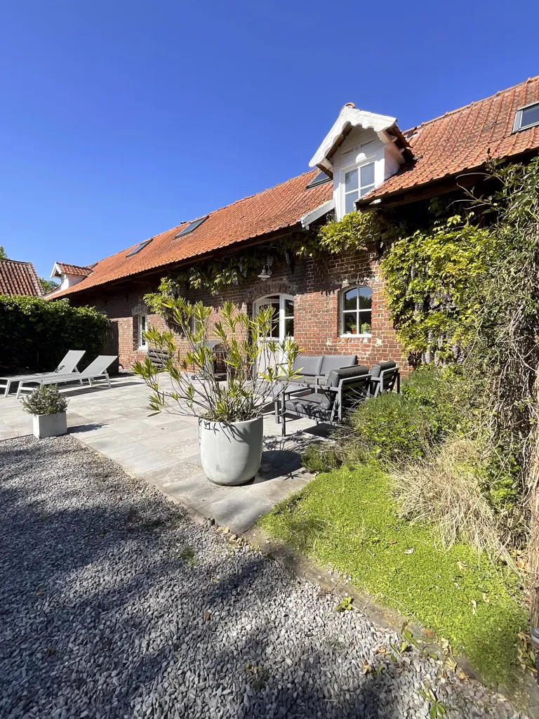 Terrasse - Maison de Caractère avec Jardin à Gruson