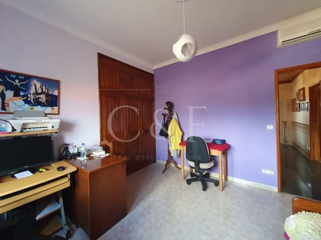 Kabinet - Luxury House with Garden in Seixal