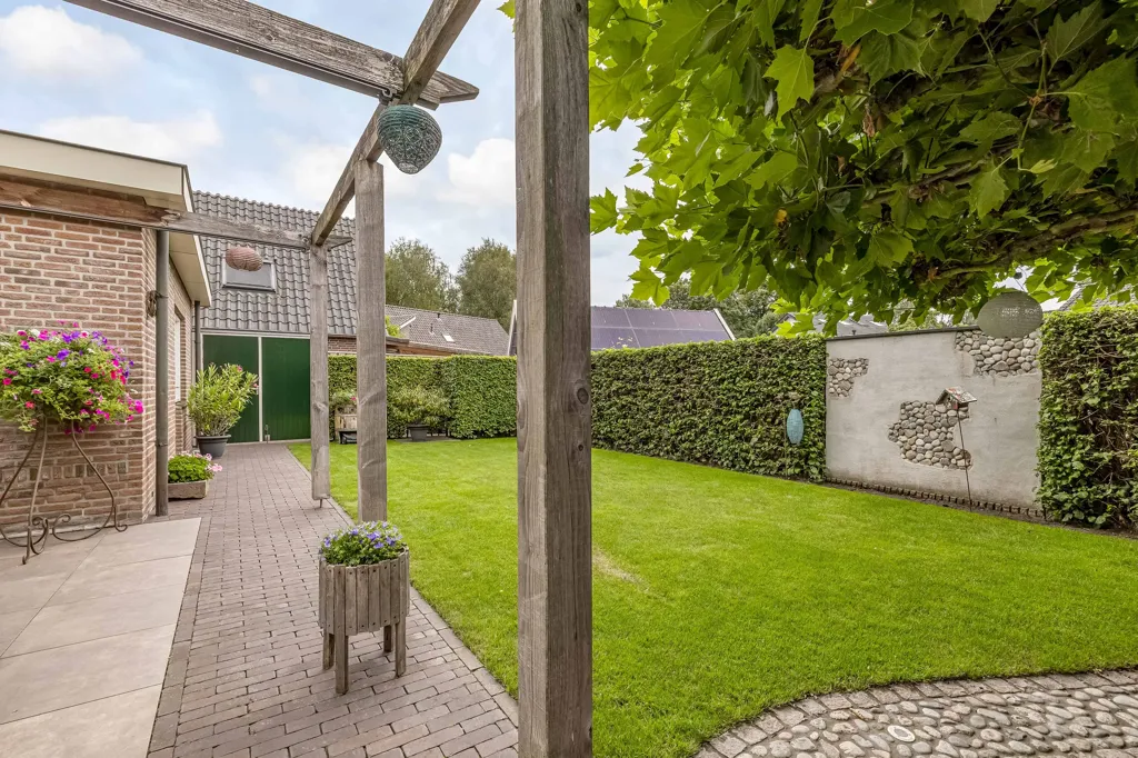 Jardin - Spacious Family Home with Garden in Eibergen