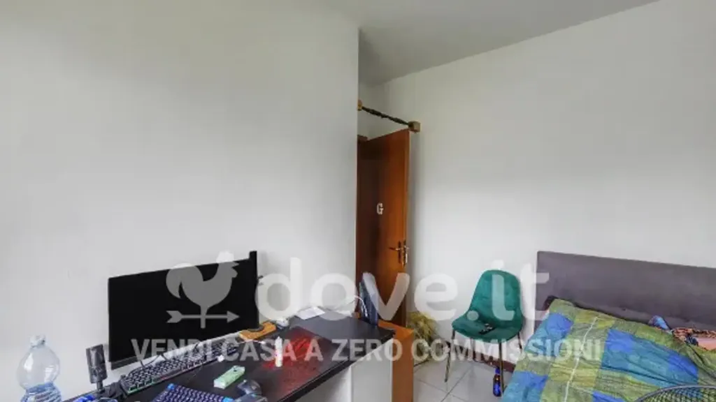 Magamistoad - Apartment with Balcony and Pool View in Porto Valtravaglia
