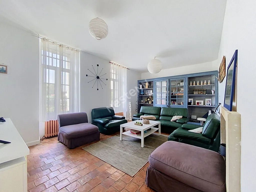 Séjour - Maison Atypique avec Studio en Centre-Ville de Segré