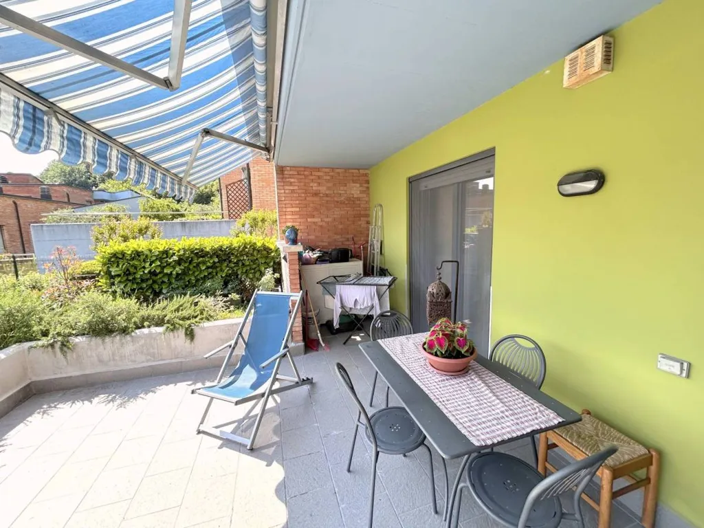 Terrasse - Spacious Apartment with Garden in Lecco