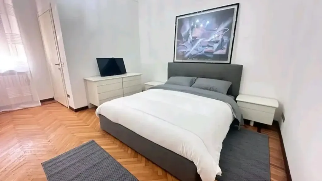 Chambres - Historic Building Apartment with Private Parking in Milan