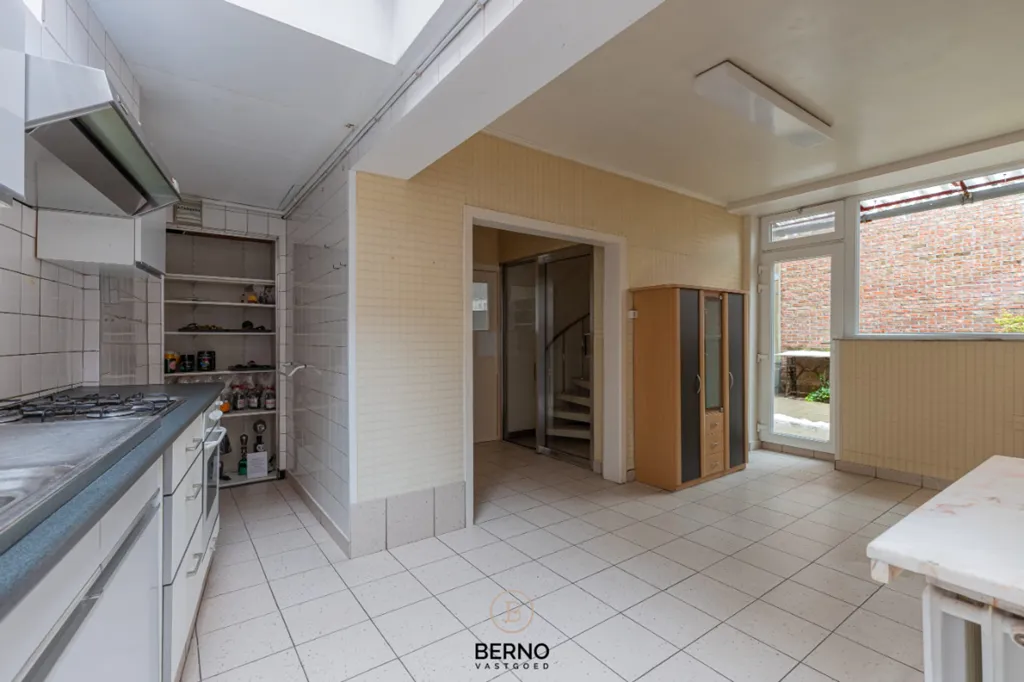 Köök - Versatile Ground Floor Flat in Dendermonde Centre