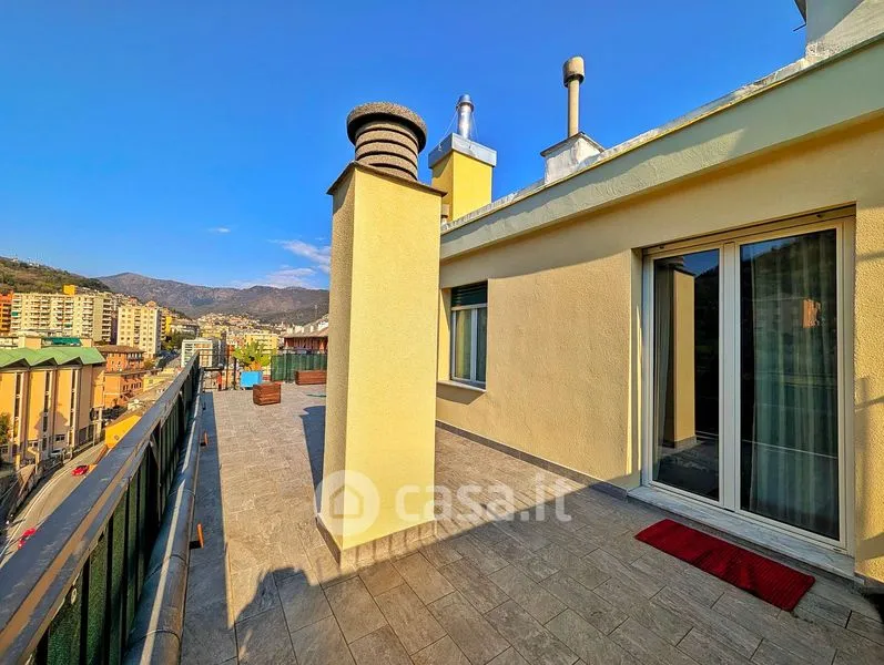 Terrasse - Attico with Terraced Garden in Genoa