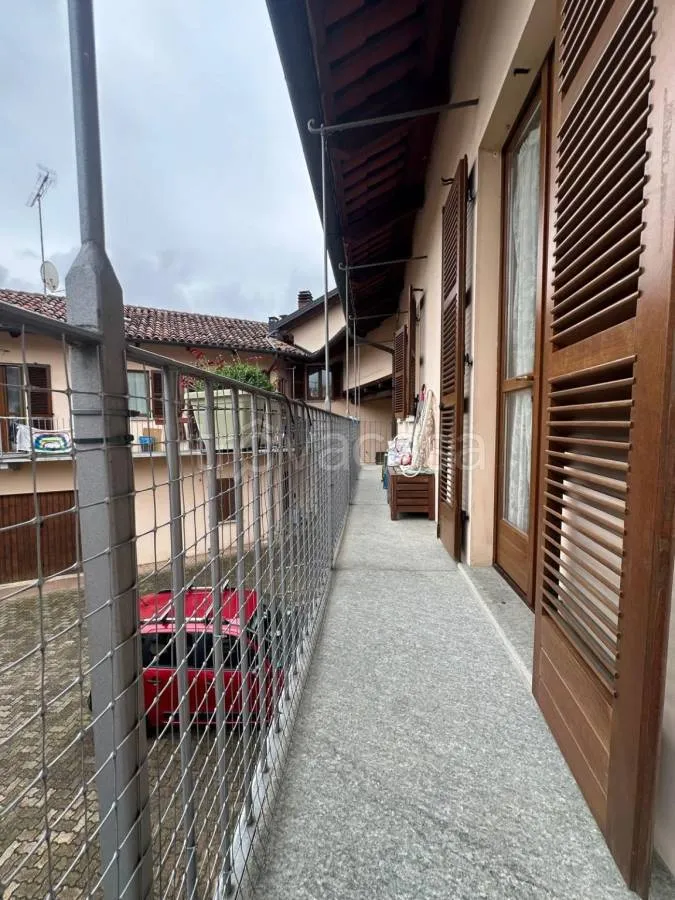 Balcone - Armed Trilocale with Balcony in Rosta