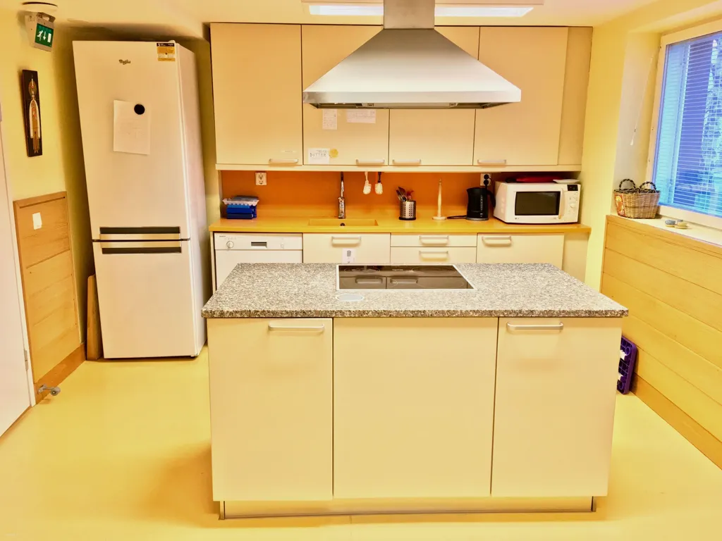 Cuisine - Student Room with Central Park Access in Helsinki