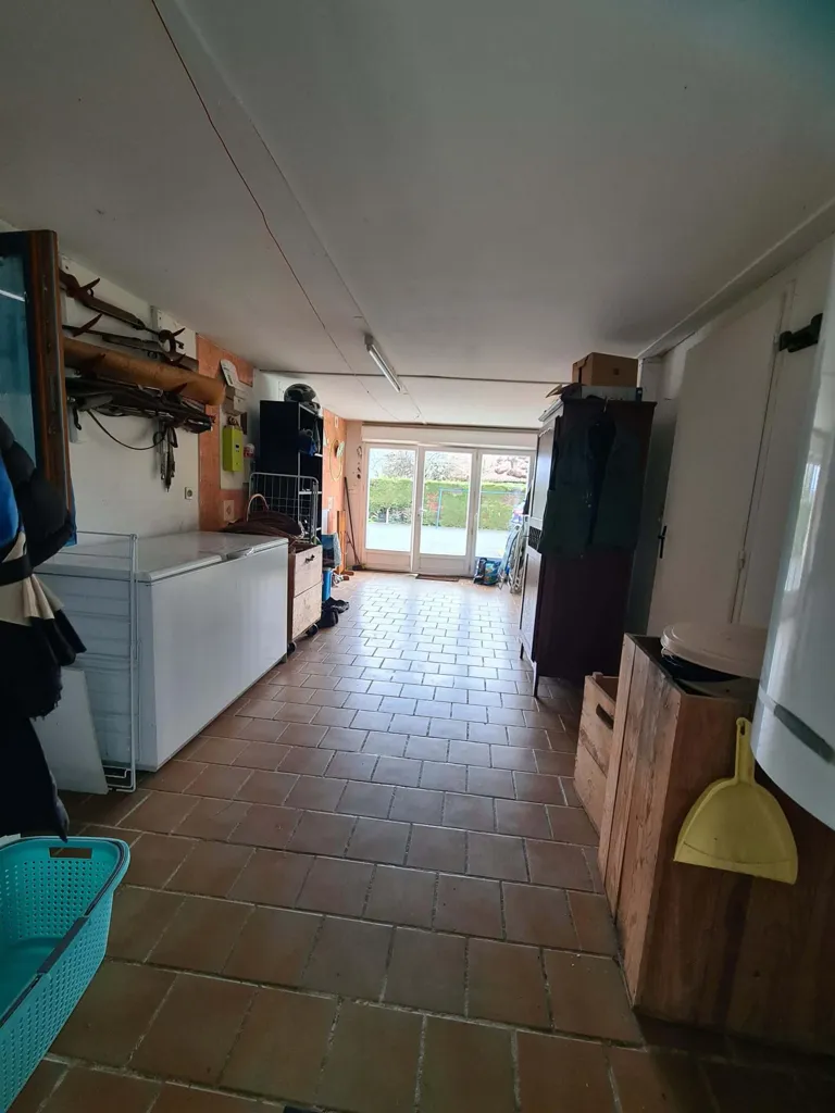 Buanderie - Maison de Plain-Pied avec Garage Double près de Périgueux