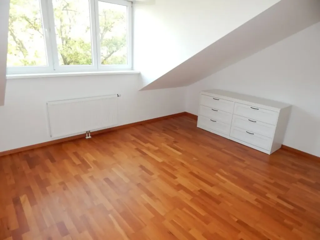 Stanze - Bright Loft with Garden View in Courtyard