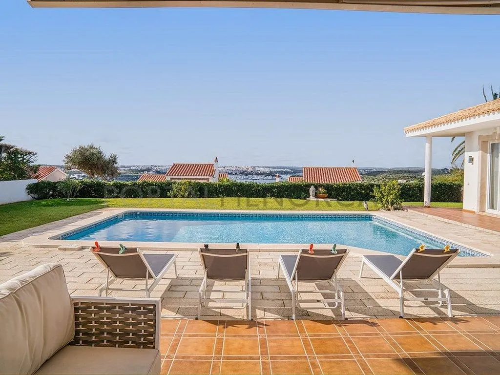 Piscine - Contemporary Villa with Sea View in Cala Llonga
