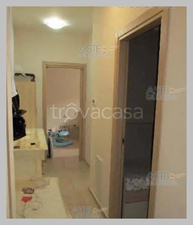 Entrée - Auctioned Apartment with Balcony in Bellona
