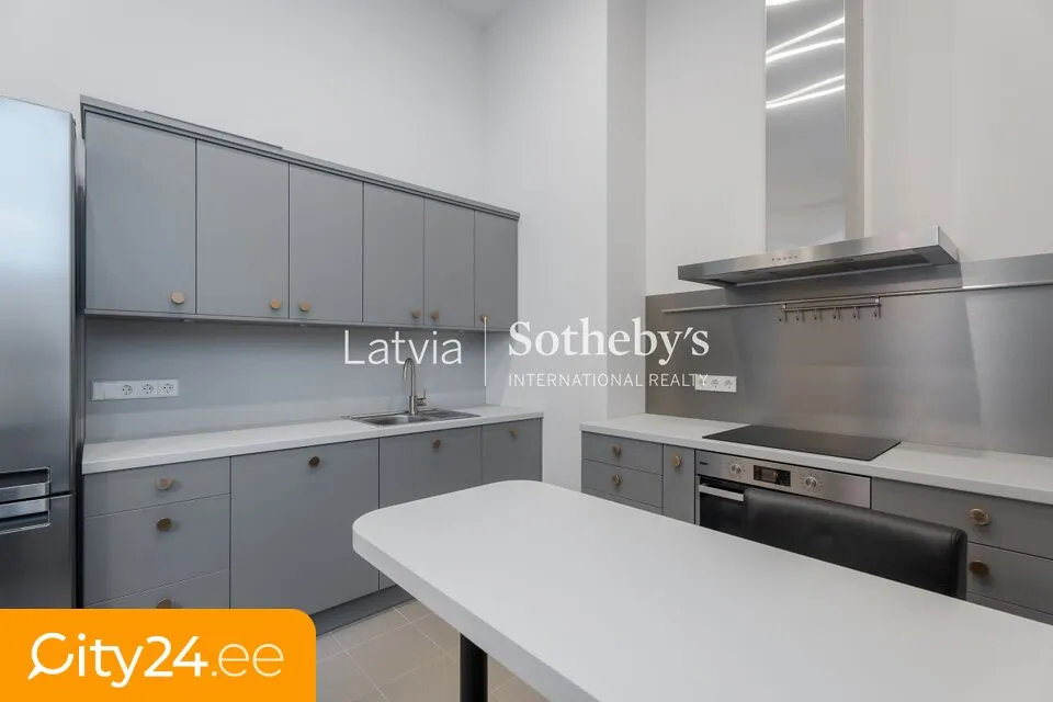 Köök - 2-Bedroom Apartment with National Library View in Riga