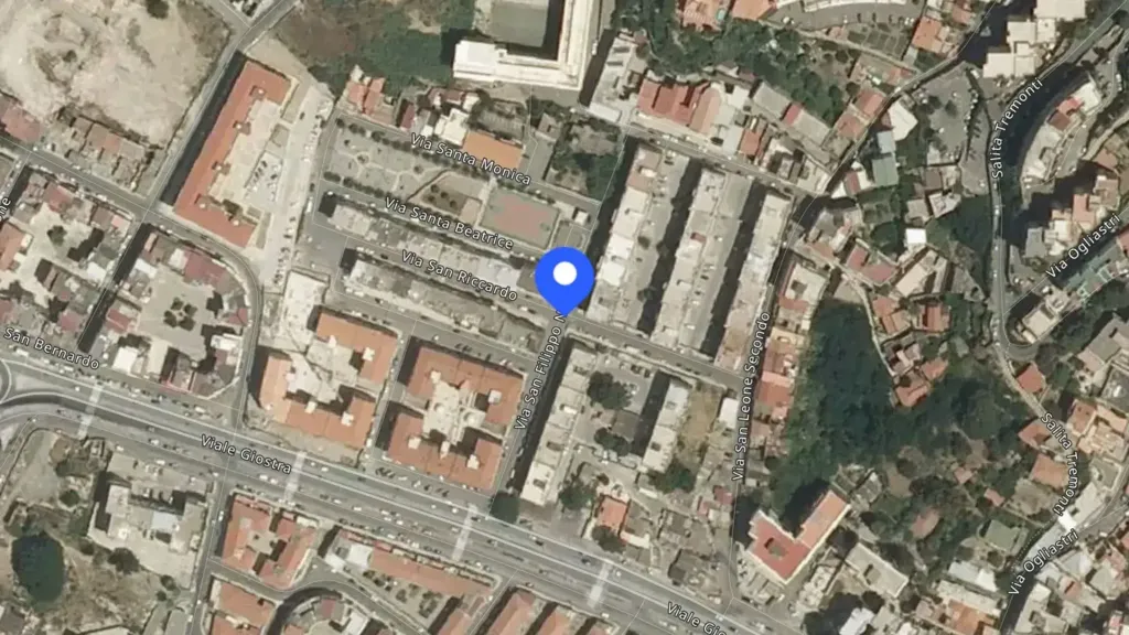 Two-Bedroom Apartment with Balcony in Messina