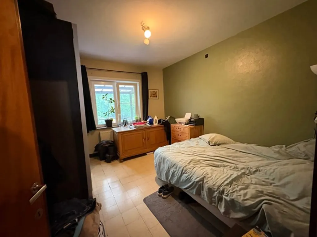 Bedrooms - 1-Bed Flat with Garden in Terraced Building