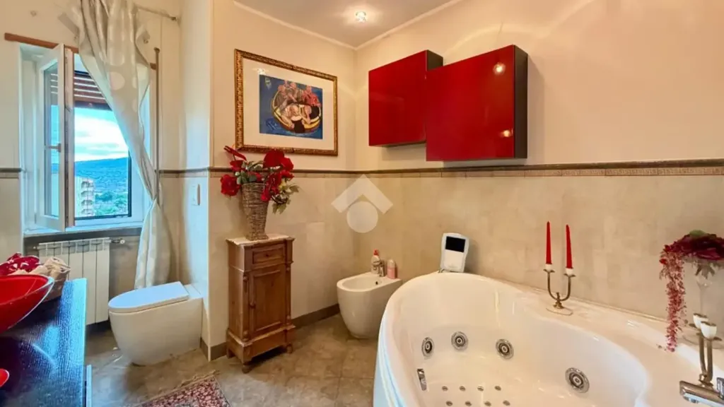 Vannitoad - Ristruttured Apartment with Balcony in Rende
