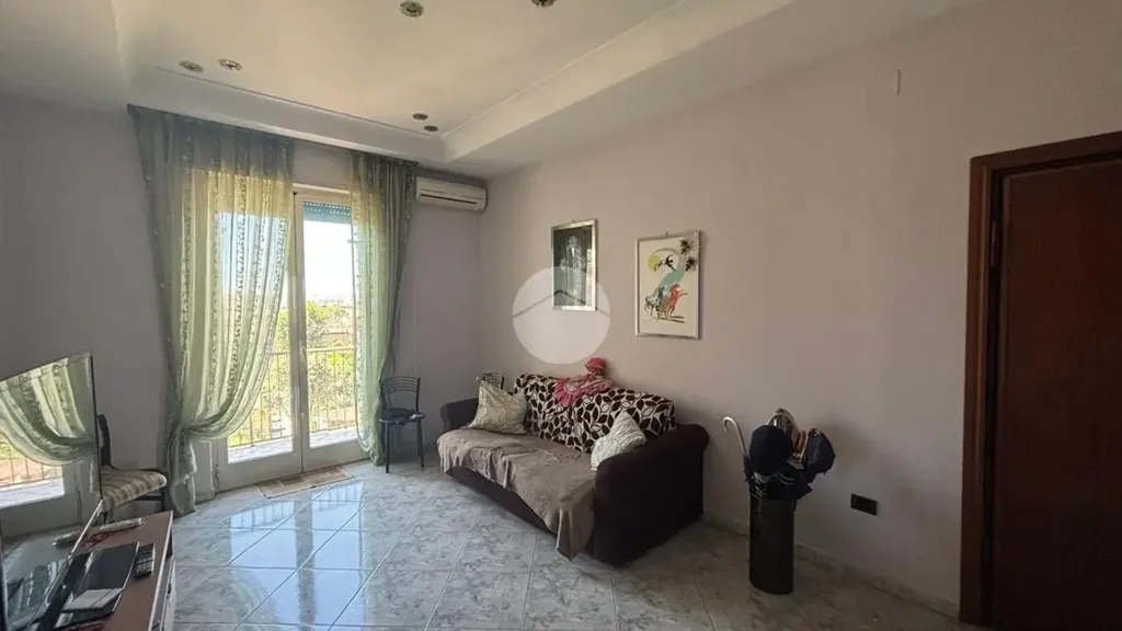 Séjour - 3-Bedroom Apartment with Balcony in Naples
