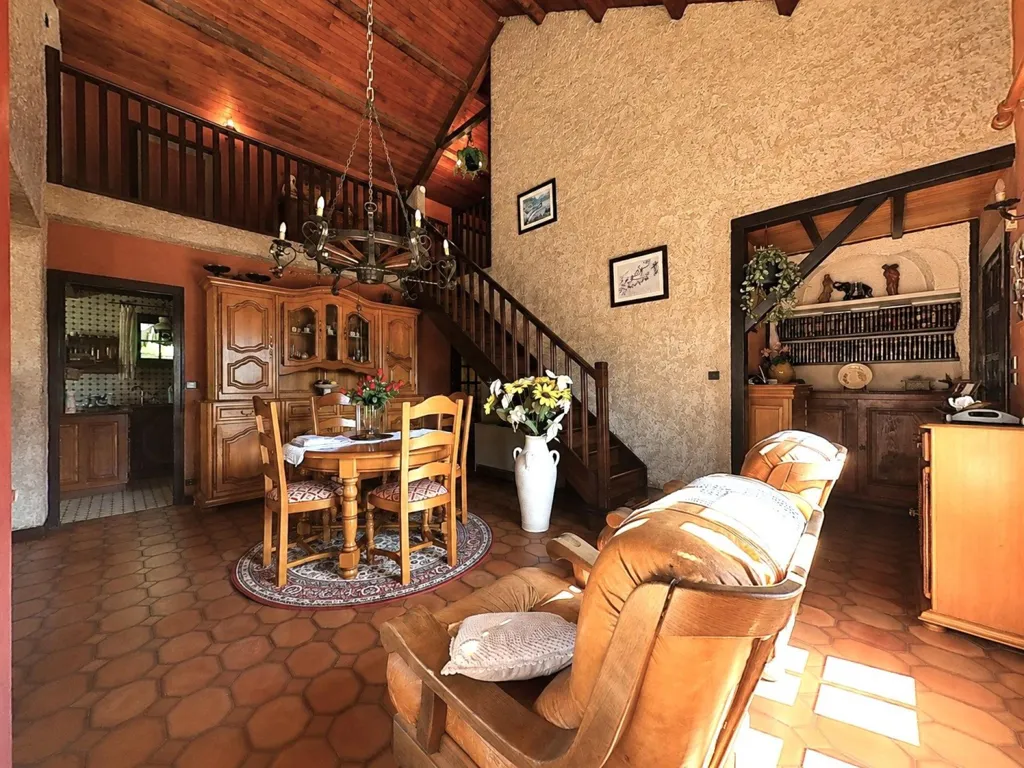 Salle à manger - Maison Charmante avec Vue Panoramique à Notre-Dame-de-Mésage