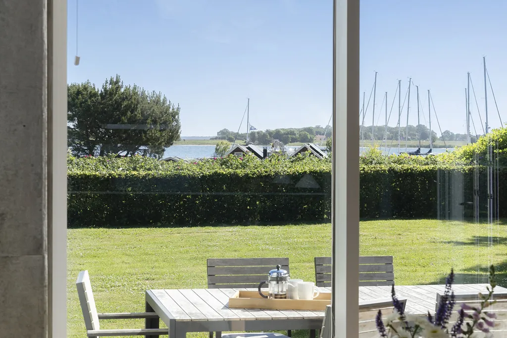 Terrazza - Architectural Holiday Home with Water View in Snaptun
