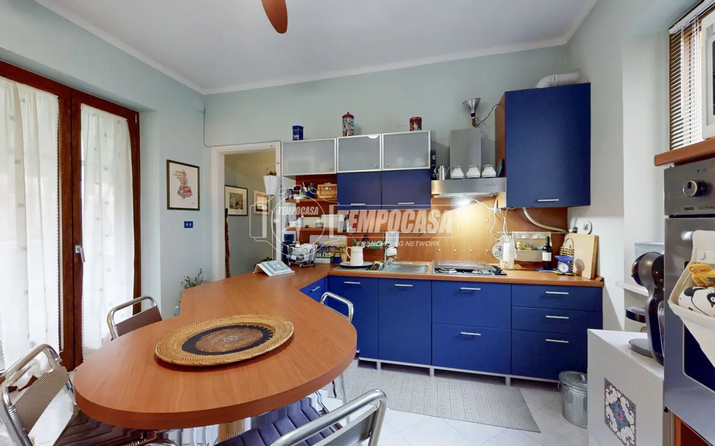 Cuisine - Apartment with Balcony in Orbassano Centre