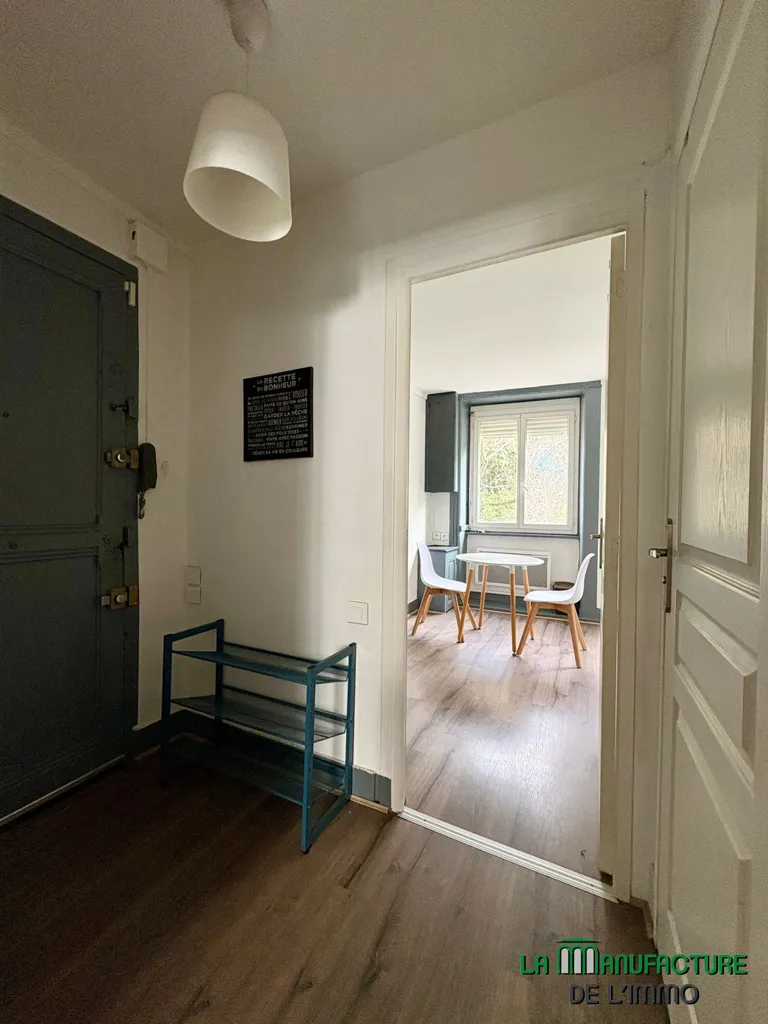 Entrée - Appartement T2 Meublé au Centre-Ville de Saint-Étienne
