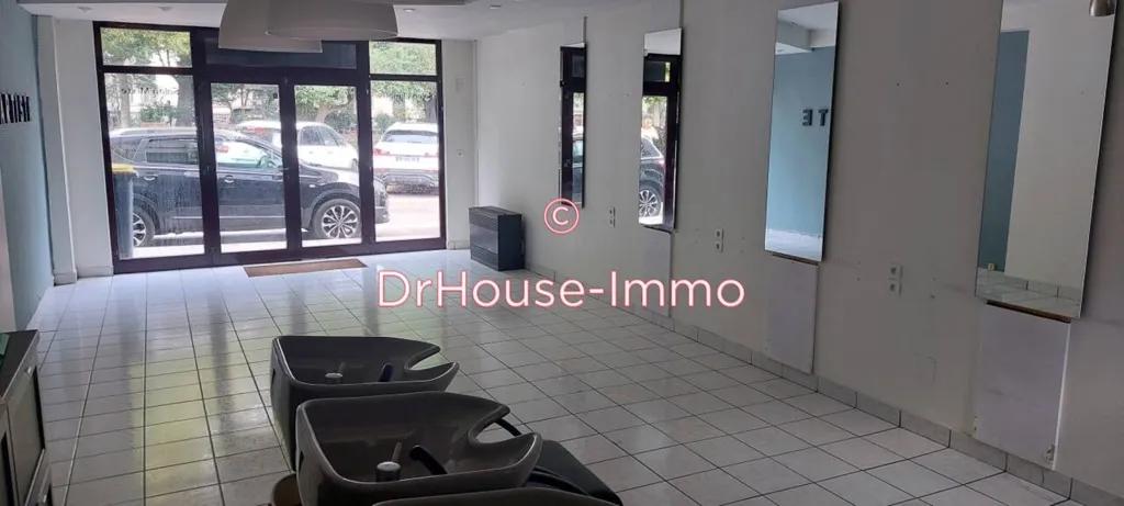 Pièces - Immeuble avec Local Commercial et Appartement Triplex à Troyes