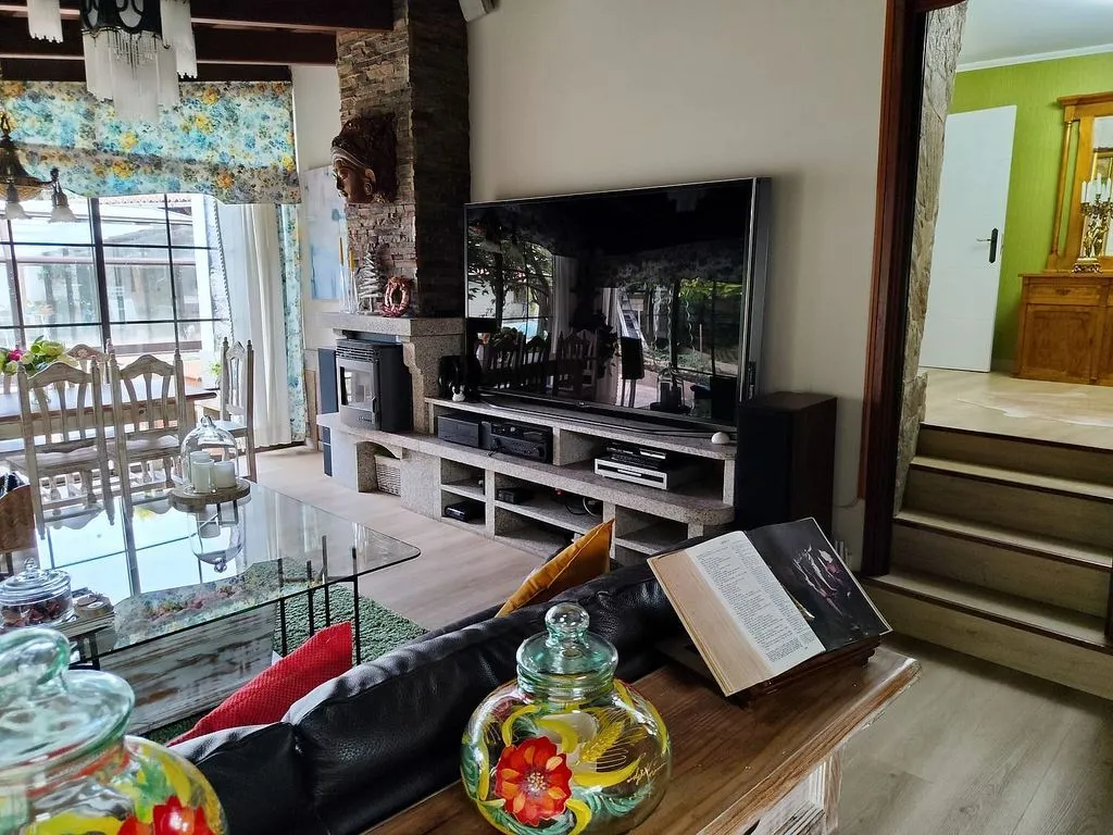 Séjour - Chalet with Pool and Garden in O Carballo