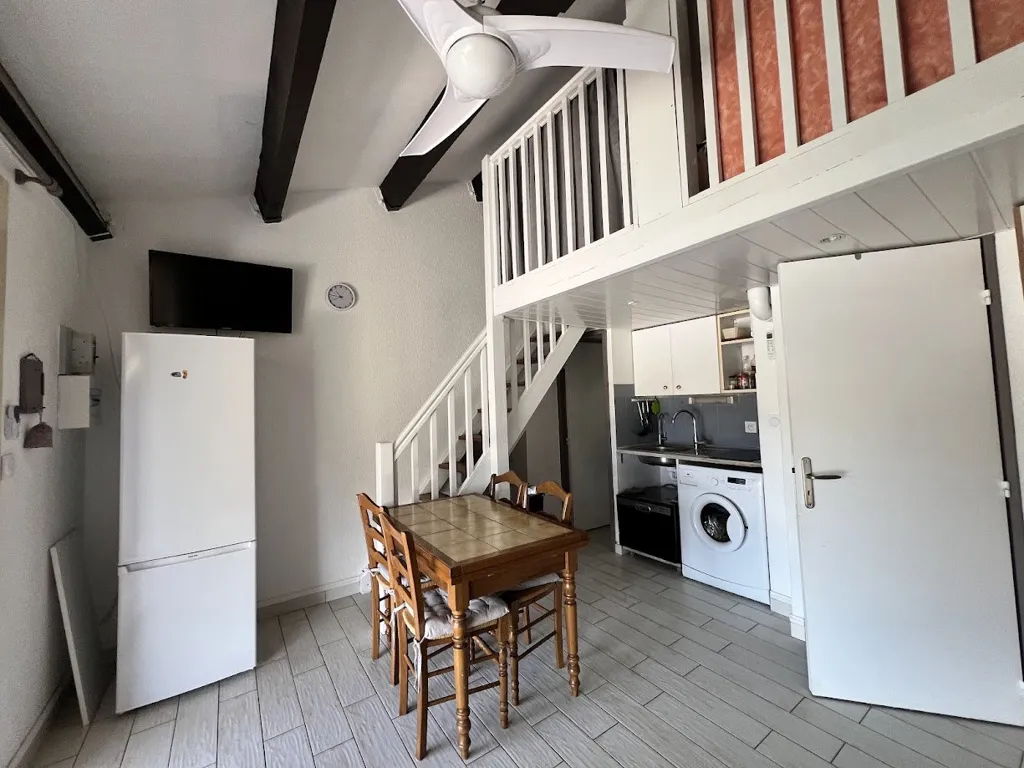 Salle à manger - Pavillon T2 avec Terrasse et Vue Mer près de la Garrigue