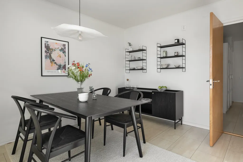 Salle à manger - Modernised Apartment with Balcony in Central Kungälv