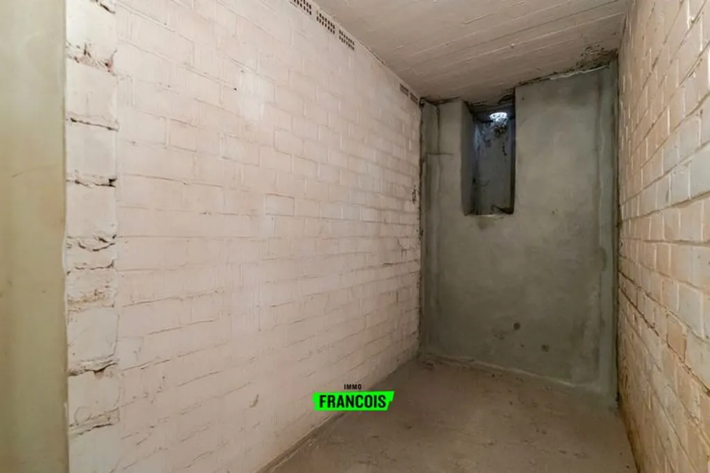 Toad - Bright Apartment with Balcony in Ganshoren