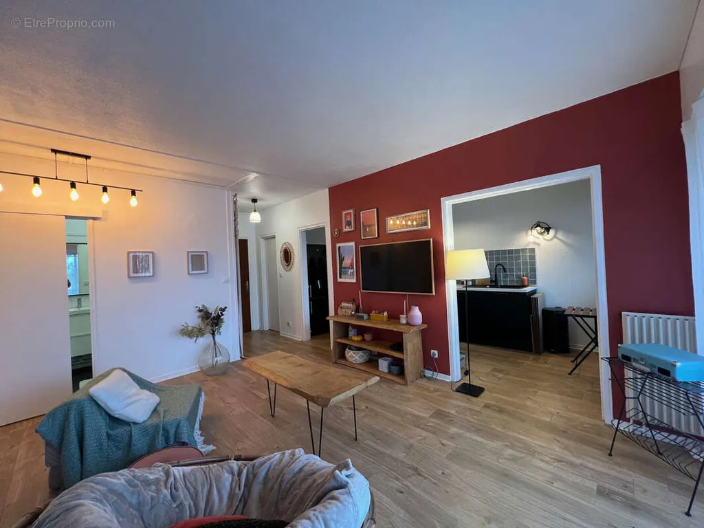 Elutuba - Modern Flat with Balcony in Mérignac Centre