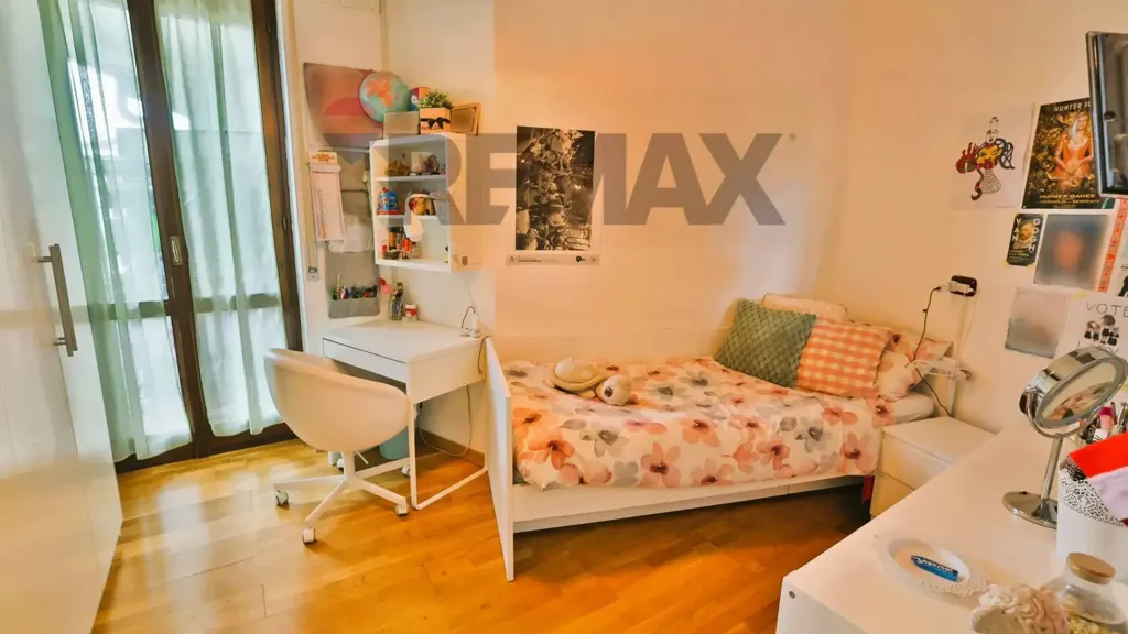 Chambres - Apartment with Balcony in Baranzate