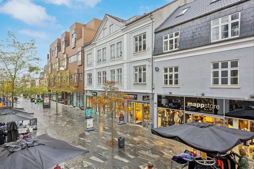 Extérieur - Mixed-Use Property with 5-Year Lease Guarantee in Herning