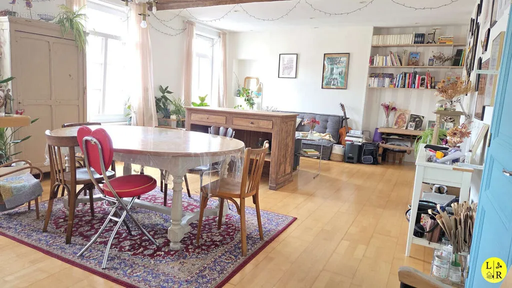 Söögituba - Charming 3-Bed Apartment in Arras