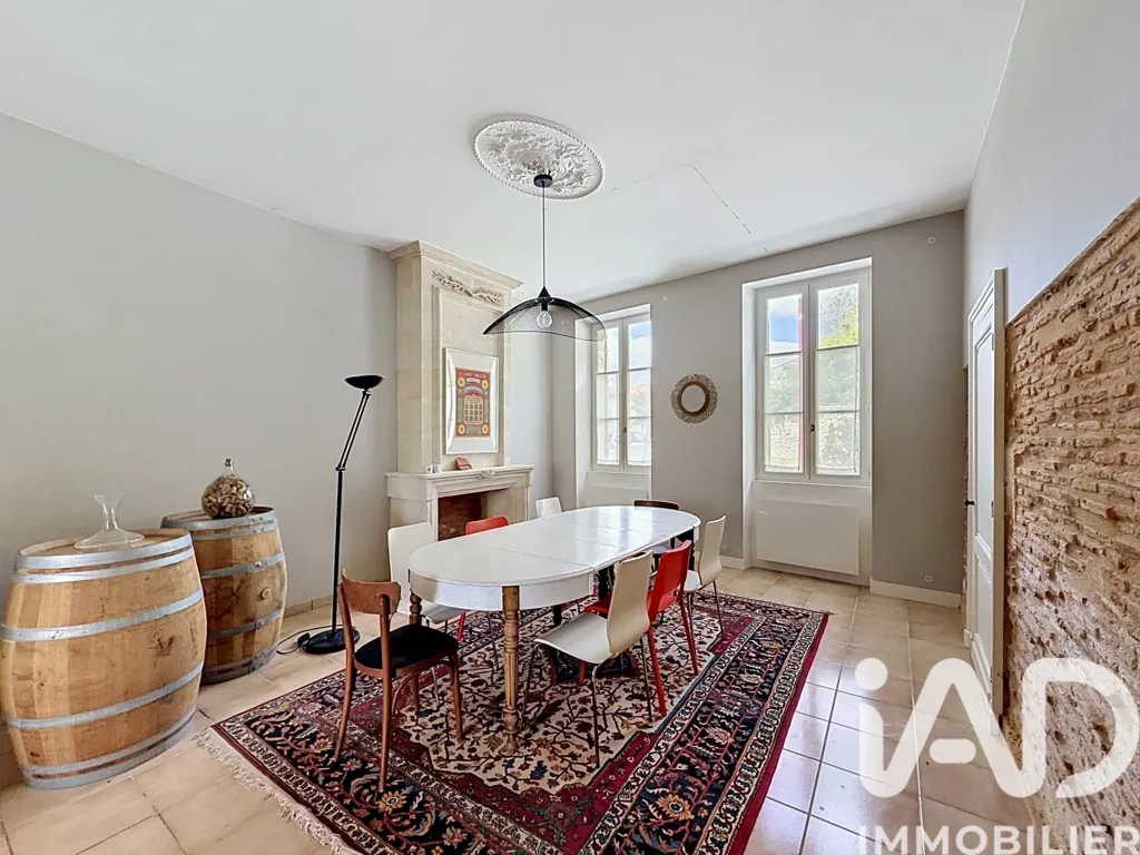 Dining Room - Charming House with Pool in Saint-Seurin-de-Cadourne