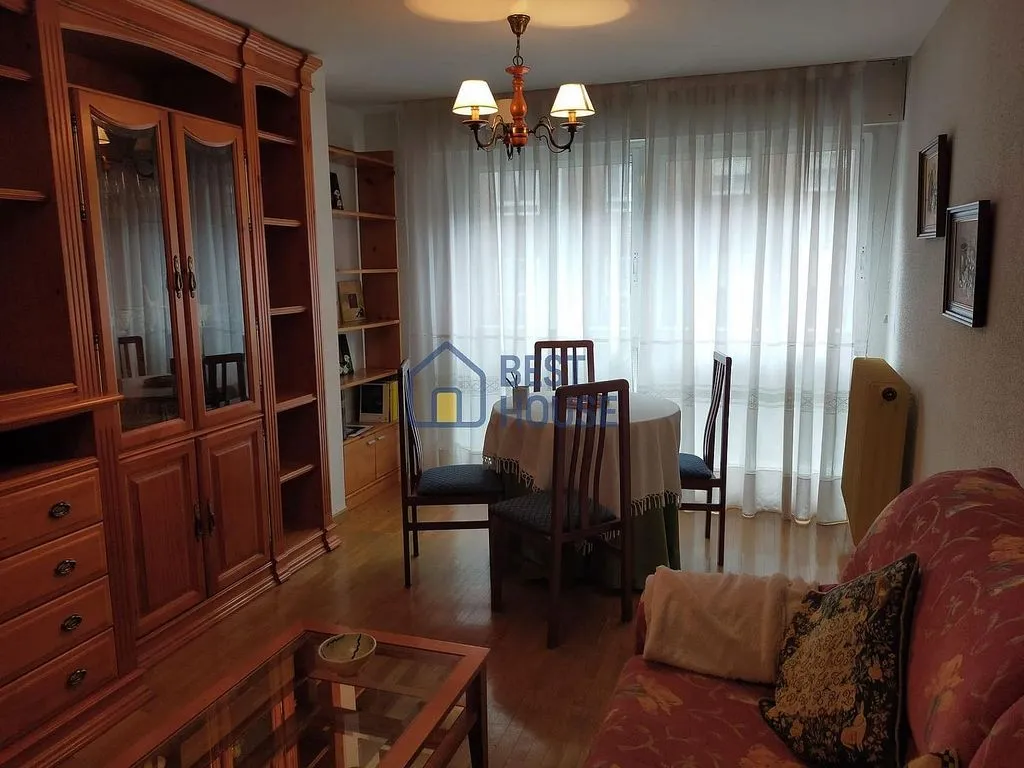 Salle à manger - Apartment with Terrace in León's District 7