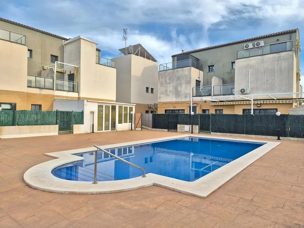 Piscine - Modern Chalet with Pool near Daimús Beach