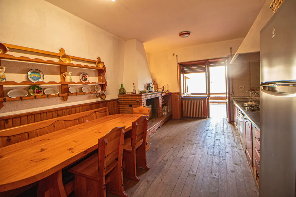 Salle à manger - Villa with Terrace in Borgorose
