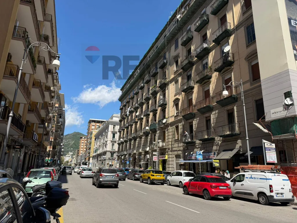 Esterno - Appartamento con terrazza nel centro di Salerno