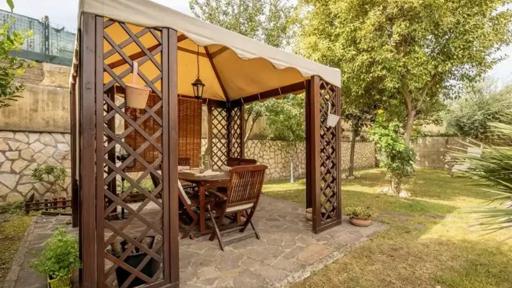 Terrasse - Villa with Garden in Guidonia Montecelio