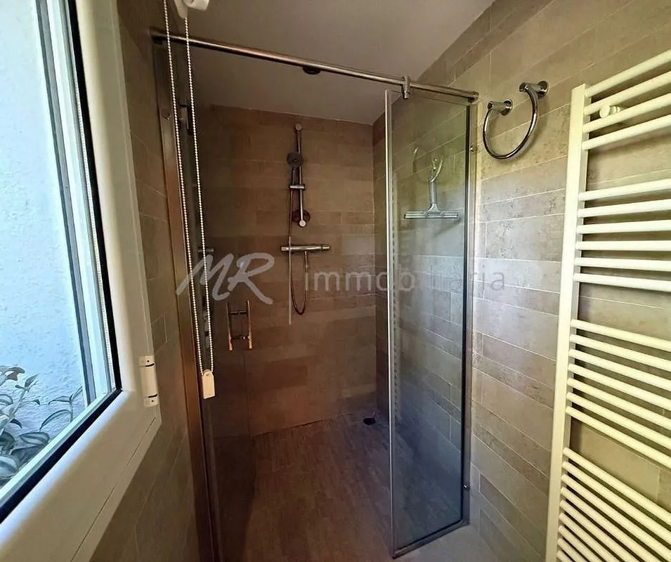Salles de bain - Luxury House with Forest View in Dosrius