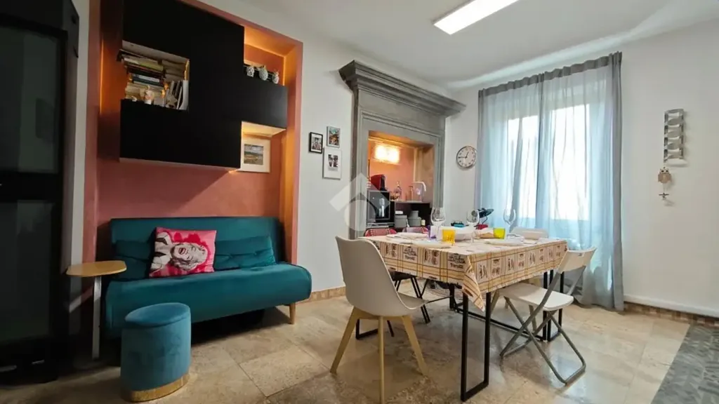 Söögituba - Fully Furnished Flat with Balcony in Scandicci