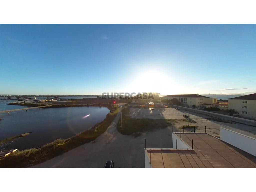 Õhuvaade - Modern Apartment with River View in Barreiro
