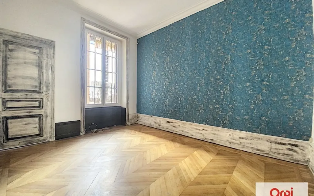 Pièces - Appartement T2 avec Balcon au Centre Ville de Montluçon