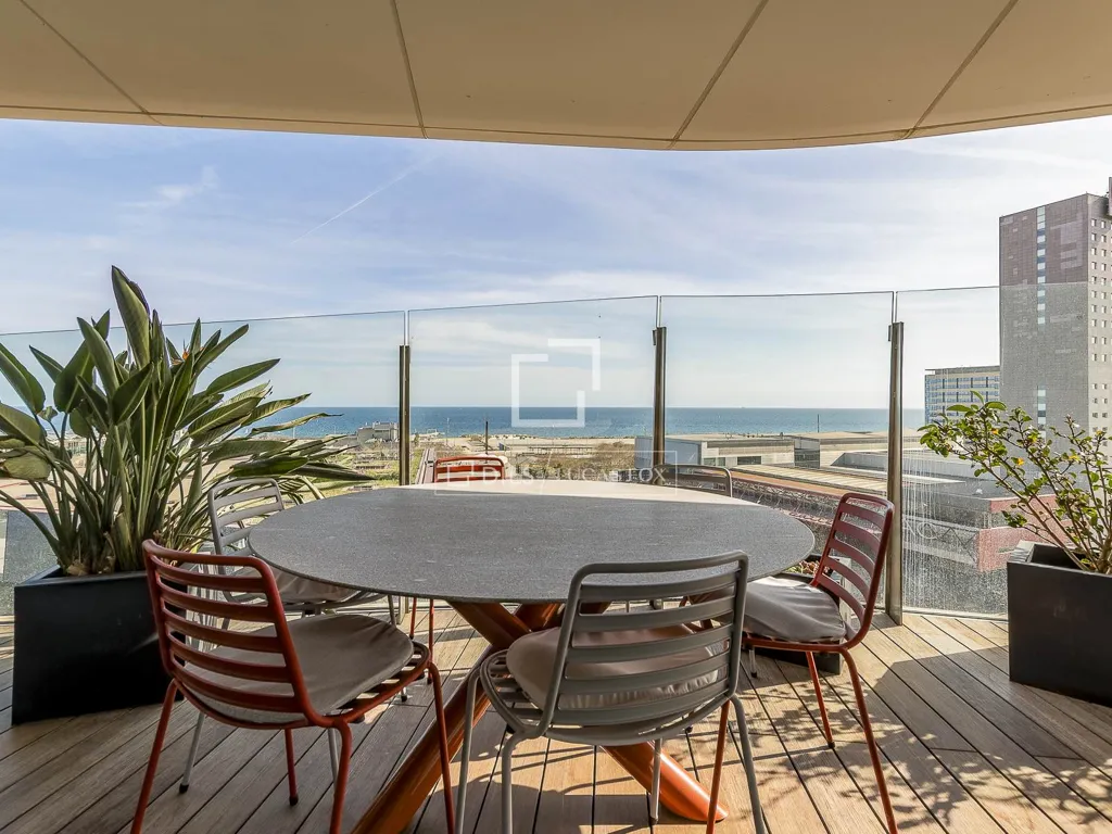 Terrass - Luxury Flat with Rooftop Pool in Diagonal Mar, Barcelona
