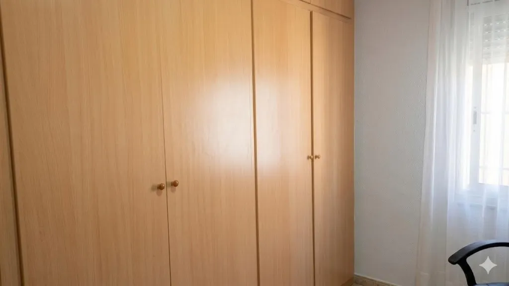Pièces - Apartment with Sea View Balcony in Les Roquetes