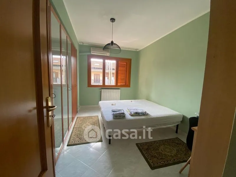 Chambres - Rented Apartment with Balcony in Messina