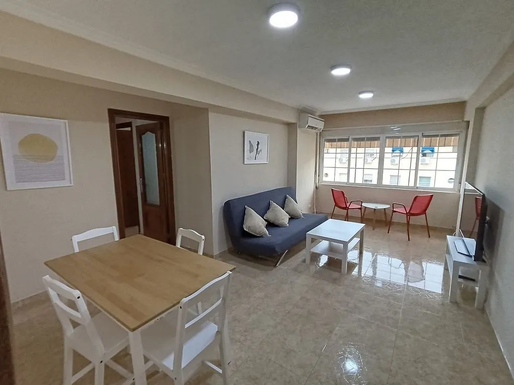 Elutuba - Furnished Flat with Air Conditioning in Rochelambert