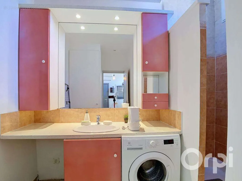 Lavanderia - Type 2 Flat with Terrace in Toulon