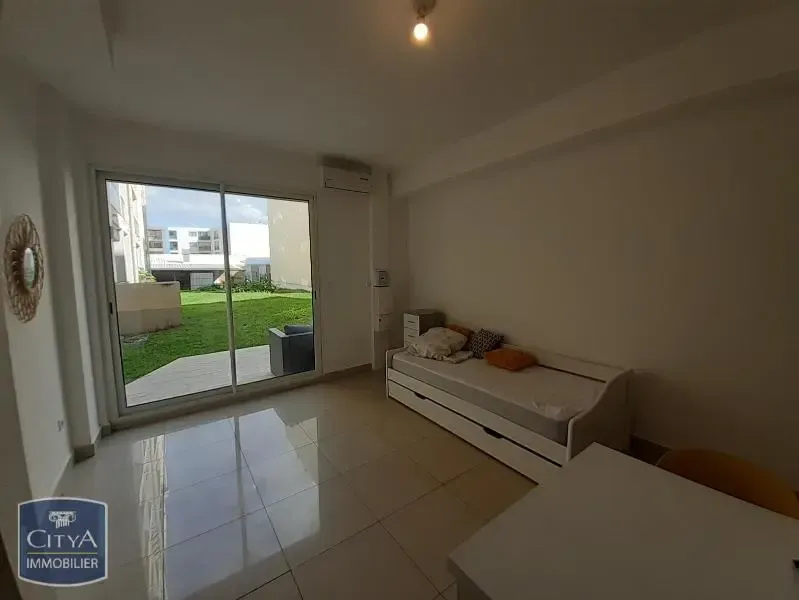 Camere da letto - Meubled Studio with Balcony in Saint-Denis